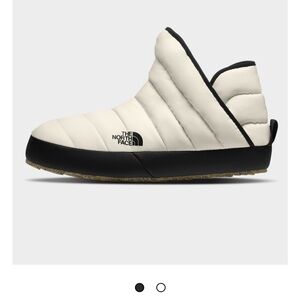 The North Face Thermoball Traction Booties